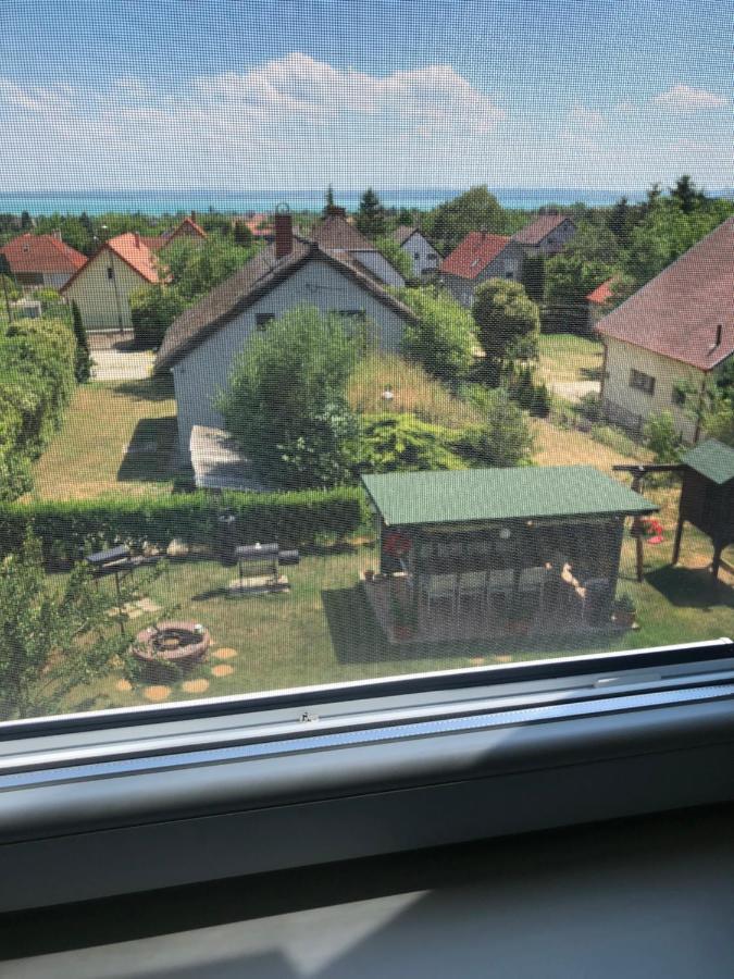 Lila Fuge Apartman Apartment Balatonfured Bagian luar foto