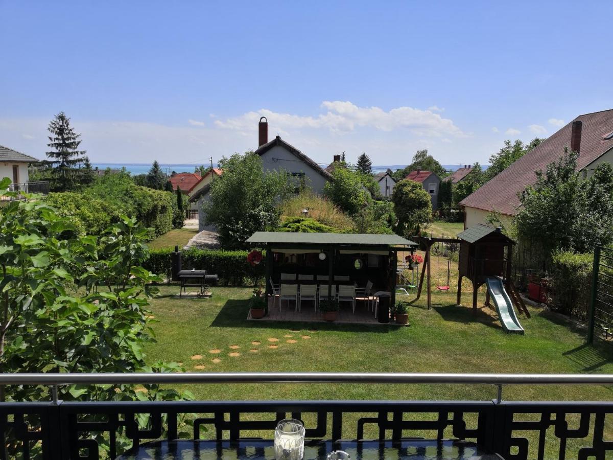 Lila Fuge Apartman Apartment Balatonfured Bagian luar foto