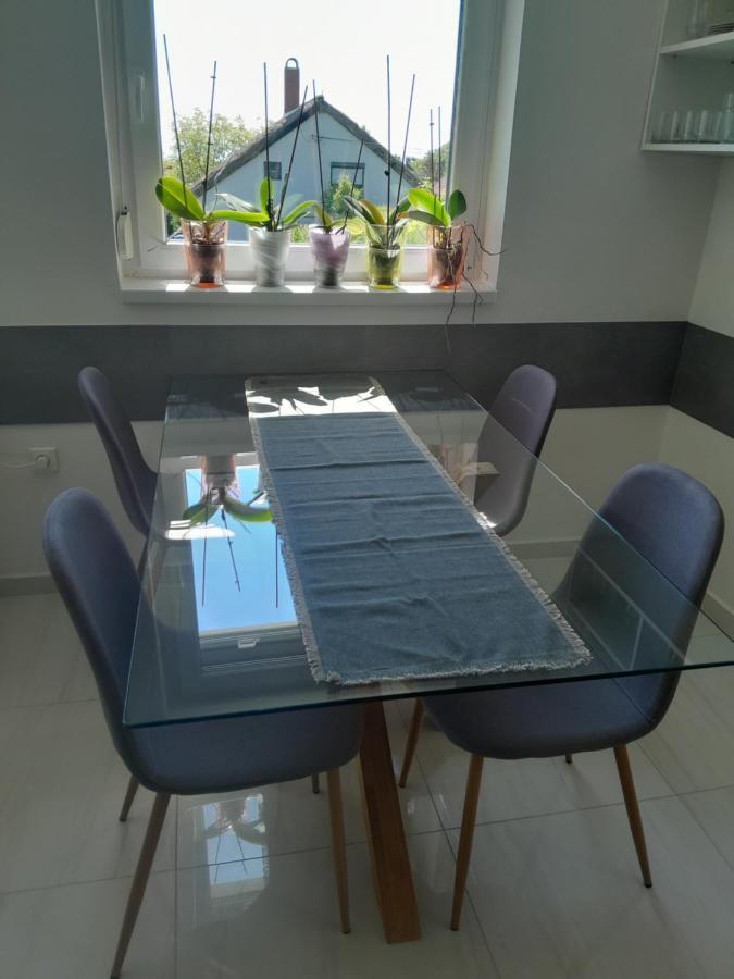 Lila Fuge Apartman Apartment Balatonfured Bagian luar foto