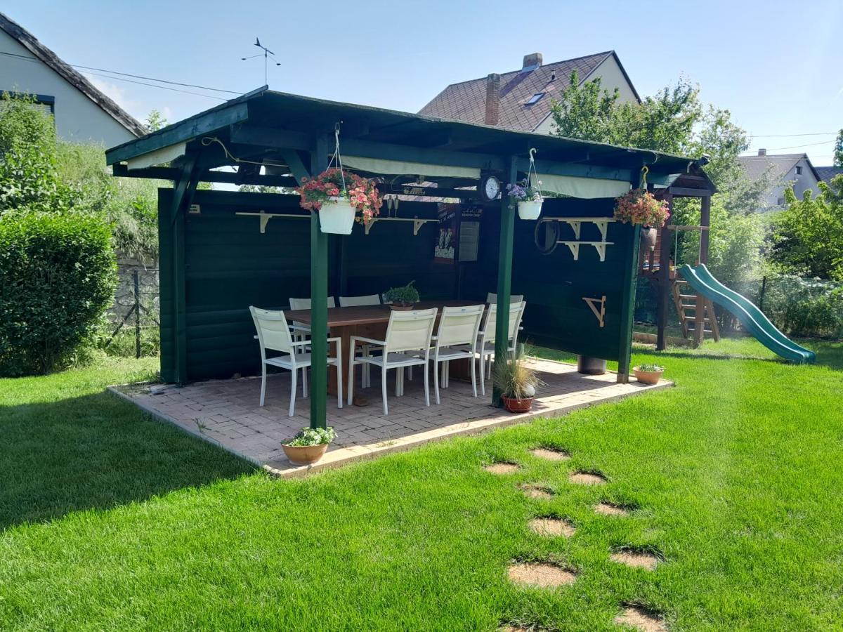 Lila Fuge Apartman Apartment Balatonfured Bagian luar foto