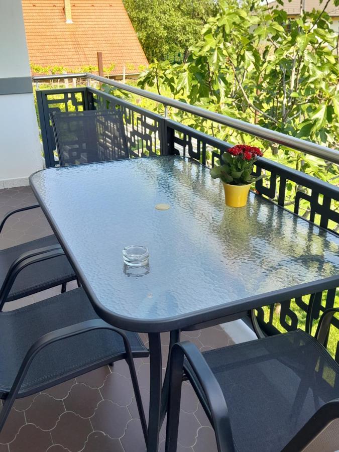Lila Fuge Apartman Apartment Balatonfured Bagian luar foto