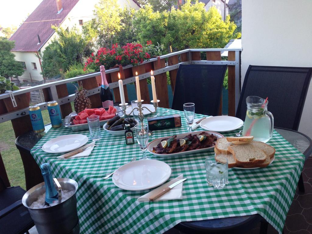 Lila Fuge Apartman Apartment Balatonfured Bagian luar foto